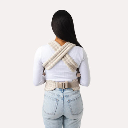 CarryNest™ – Ergonomik ve Yumuşak Kumaşlı Bebek Taşıyıcı (0–36 Ay)